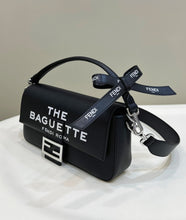 Load image into Gallery viewer, Fendi Baguette Bag
