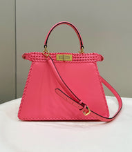 Load image into Gallery viewer, Fendi Peekaboo Small iseeu Bag