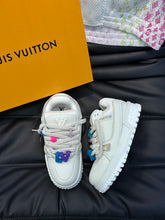 Load image into Gallery viewer, Louis Vuitton Trainer Maxi Sneakers