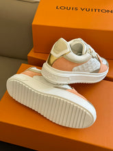 Load image into Gallery viewer, Louis Vuitton Time Out Sneakers