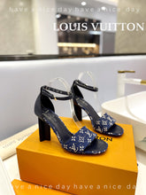 Load image into Gallery viewer, Louis Vuitton Silhouette Sandals