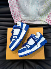 Load image into Gallery viewer, Louis Vuitton Trainer Maxi Sneakers