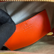 Load image into Gallery viewer, Gucci Blondie Top Handle Bag