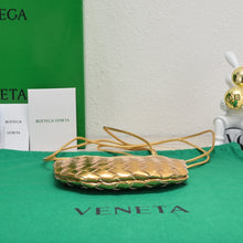 Load image into Gallery viewer, Bottega Veneta Mini Sardine Bag