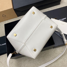 Load image into Gallery viewer, YSL Le 37 In Shiny Leather Bag