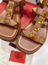Load image into Gallery viewer, Valentino Roman Stud Sandals