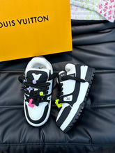 Load image into Gallery viewer, Louis Vuitton Trainer Maxi Sneakers
