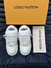 Load image into Gallery viewer, Louis Vuitton Trainer Maxi Sneakers