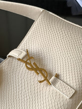 Load image into Gallery viewer, YSL Le 5 A 7 Hobo Bag