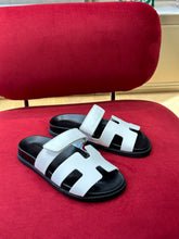 Load image into Gallery viewer, Hermes Chypre Sandal