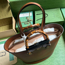 Load image into Gallery viewer, Gucci Diana Medium Tote Bag