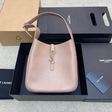 Load image into Gallery viewer, YSL LE 5 À 7 SOFT SMALL HOBO BAG IN SMOOTH LEATHER