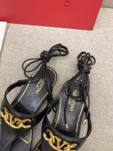 Load image into Gallery viewer, Valentino Thong Sandal