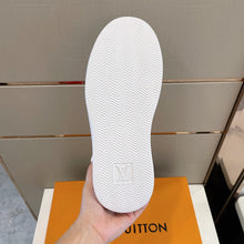 Load image into Gallery viewer, Louis Vuitton Beverly Hill Sneakers
