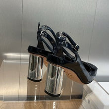 Load image into Gallery viewer, Christian Dior Day Pump