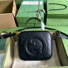 Load image into Gallery viewer, Gucci Blondie Top Handle Bag