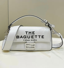 Load image into Gallery viewer, Fendi Baguette Bag