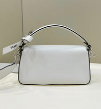 Load image into Gallery viewer, Fendi Baguette Bag