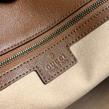 Load image into Gallery viewer, Gucci Diana Medium Tote Bag