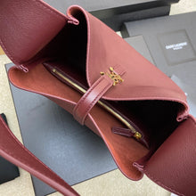 Load image into Gallery viewer, YSL LE 5 À 7 SOFT SMALL HOBO BAG IN SMOOTH LEATHER