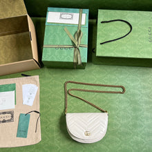 Load image into Gallery viewer, Gucci Marmont Matelasse Chain Mini Bag