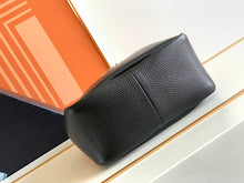 Load image into Gallery viewer, Prada Leather Tote Bag