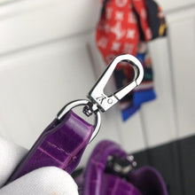 Load image into Gallery viewer, Louis Vuitton Capucine Mini Bag - LUXURY KLOZETT