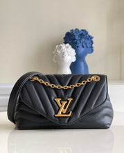 Load image into Gallery viewer, Louis Vuitton New Wave Chain Bag