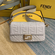 Load image into Gallery viewer, Fendi Baguette Bag - LUXURY KLOZETT