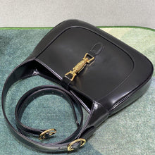 Load image into Gallery viewer, Gucci Jackie 1961 Small Shoulder Bag - LUXURY KLOZETT