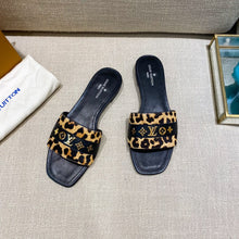 Load image into Gallery viewer, Louis Vuitton Revival Mule