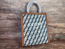 Load image into Gallery viewer, Celine Vertical Cabas - LUXURY KLOZETT