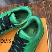 Load image into Gallery viewer, Louis Vuitton Trainer Sneakers