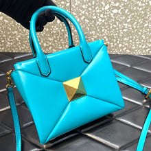 Load image into Gallery viewer, Valentino One Stud Small Bag