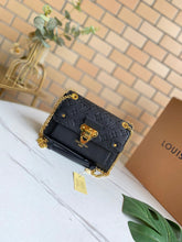 Load image into Gallery viewer, Louis Vuitton Vavin BB Bag
