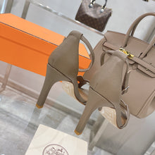 Load image into Gallery viewer, Hermes premiere 70 Heels