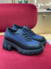 Load image into Gallery viewer, Gucci Women Lug Sole interlocking G Loafer