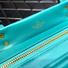 Load image into Gallery viewer, Valentino One Stud Medium Bag