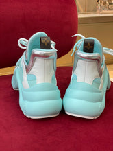 Load image into Gallery viewer, Louis Vuitton Archlight Sneaker