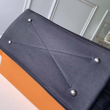 Load image into Gallery viewer, Louis Vuitton Carmel Bag