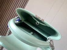 Load image into Gallery viewer, Louis Vuitton Capucines BB Bag