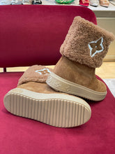 Load image into Gallery viewer, Louis Vuitton Snow DropFlat Ankle Boots