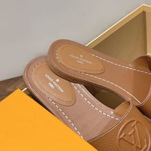 Load image into Gallery viewer, Louis Vuitton Lock it flat Mule