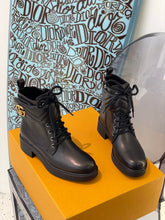 Load image into Gallery viewer, Gucci Ankle Boot With Double G