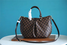 Load image into Gallery viewer, Louis Vuitton Siena MM Bag