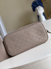 Load image into Gallery viewer, Louis Vuitton Neverfull MM Bag