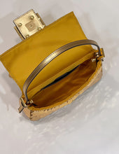 Load image into Gallery viewer, Fendi Baguette Mini Bag