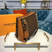 Load image into Gallery viewer, Louis Vuitton Surene MM Bag - LUXURY KLOZETT