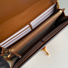 Load image into Gallery viewer, Gucci Jackie 1961 Chain Wallet