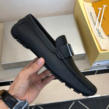 Load image into Gallery viewer, Louis Vuitton Mocassin